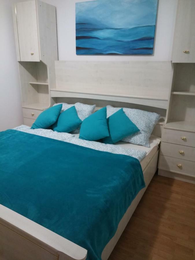 Apartment Bella Vinkuran Exteriör bild
